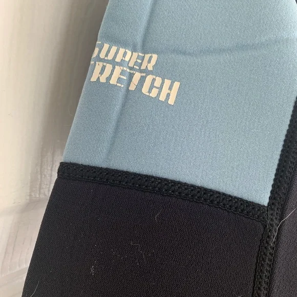 Ron Jon youth wet suit size 14